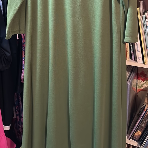 Susan Graver Green Solid 3/4 Sleeve A Line Knit Dress Removable Shoulder Pads - Picture 2 of 2